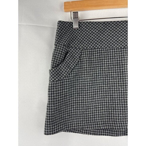 Stoosh Womens Houndstooth Mini Skirt Size 5 Polyester Blend Black & White - Picture 3 of 5